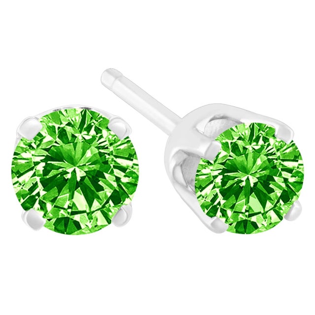 Contemporary .925 Sterling Silver 1/5 Cttw Round Brilliant-Cut Green Diamond Classic 4-Prong Stud Earrings (Fancy Color-Enhanced, I2-I3 Clarity) For Sale - Image 3 of 5