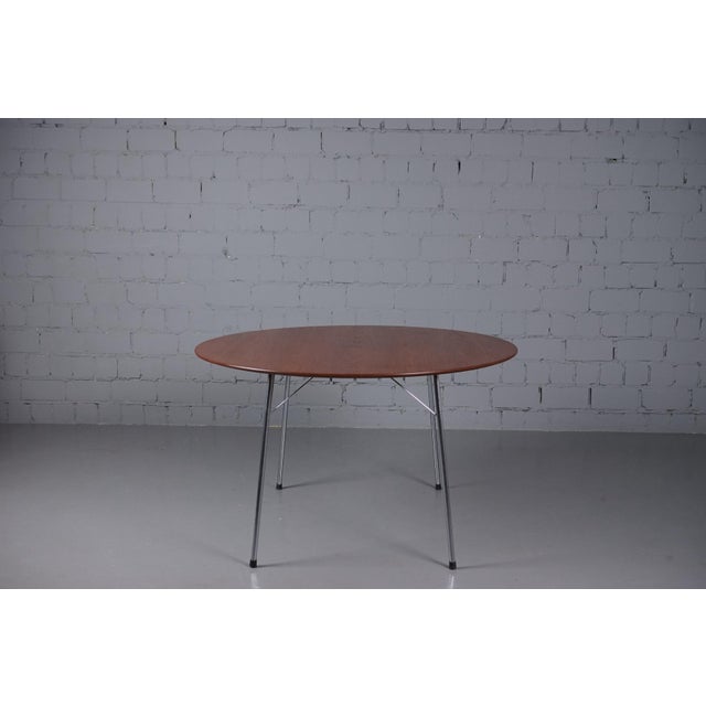 Mid-Century Modern Model 3600 Round Teak Dining Table by Arne Jacobsen for Fritz Hansen, 1960s For Sale - Image 3 of 7