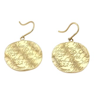 Tiffany & Co. Notes 18k Yellow Gold Round Wave Hook Dangle Earrings, 2 Pieces For Sale