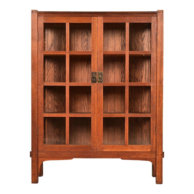 Charles Stickley Antique Mission Oak Arts & Crafts Bookcase Cabinet, Circa 1910 For Sale