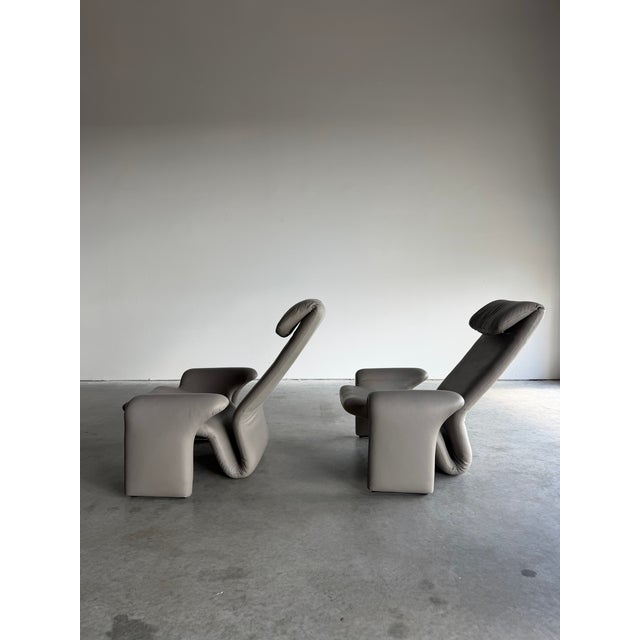 Brayton International Vintage Sculptural Post Modern Gray Leather Lounge Chair Pair For Sale - Image 4 of 13
