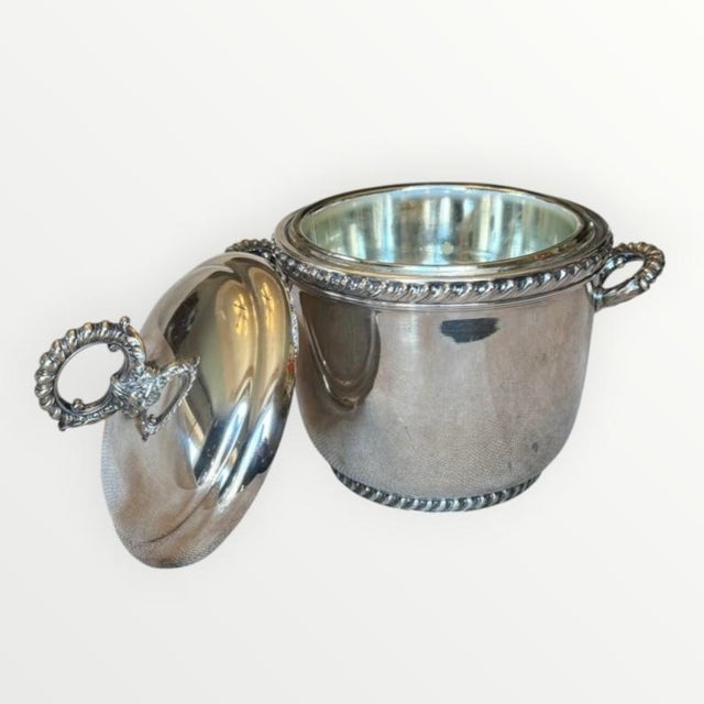 Mid 20th Century Wallace Ornate Silver Plate Ice Bucket With Glass Insulated Liner For Sale - Image 17 of 18