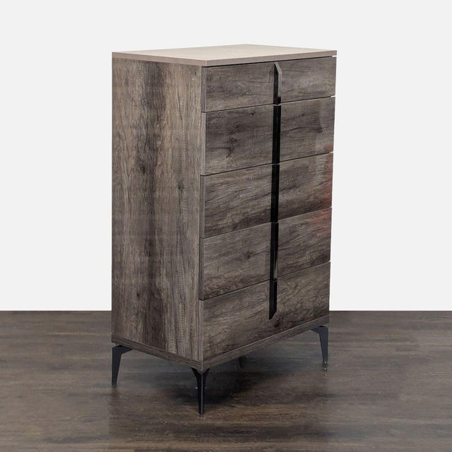 This ALF Italia dresser features a stylish wood finish and sturdy metal legs. It has six spacious drawers, providing ample...
