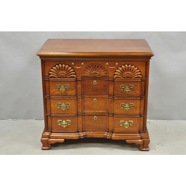 Vintage Georgian Cherry 3 Drawer Block Front Bachelor Chest Dresser by Harden For Sale - Image 18 of 18