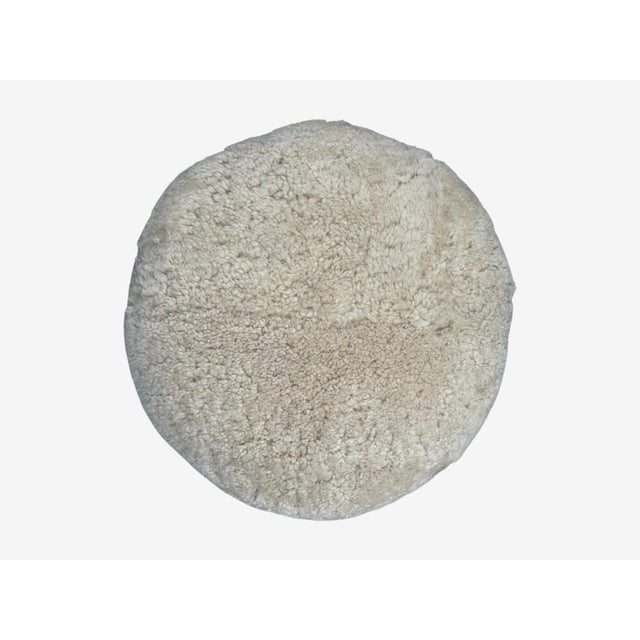 Danish Modern Style, Sheepskin Stool, Beige Shearling, Maple, Usa, 21st C. For Sale - Image 4 of 4