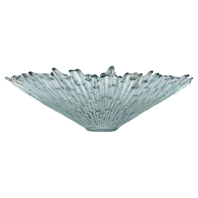 19.3ʺW × 19.3ʺD × 5.52ʺH Glass Fruit Platter/Bowl For Sale - Image 4 of 17