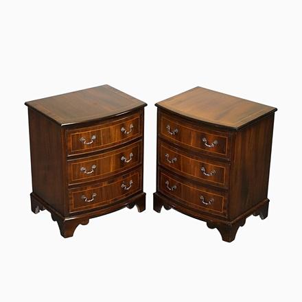 Vintage English Bedside Tables, Set of 2 For Sale - Image 17 of 17