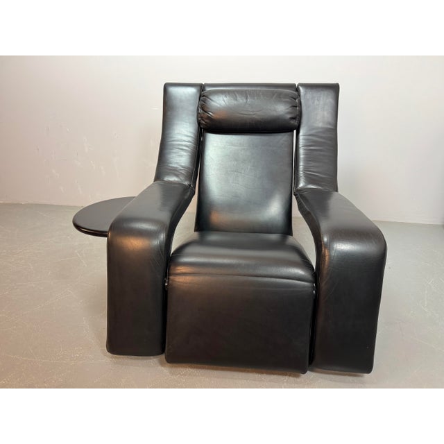 Mid-Century Modern Mid-Century Italian Kilkis Lounge Chair with Ottoman and Integrated Small Side Table in Black Leather by Ammaniti & Vitello for Brunati, Italy, 1960s For Sale - Image 3 of 17