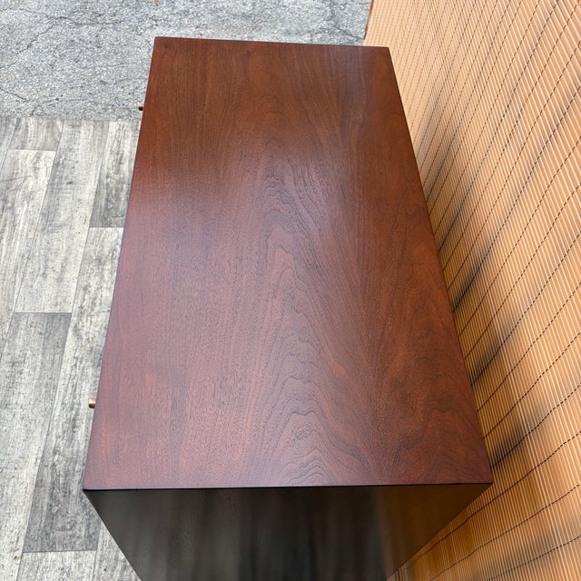 Wood Refinished Mid Century Modern Chest of Drawers by John Stuart. Circa 1960s. For Sale - Image 7 of 18