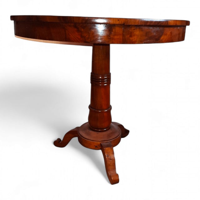 Louis Philippe Style Table in Walnut Veneer, 1830 For Sale - Image 13 of 18