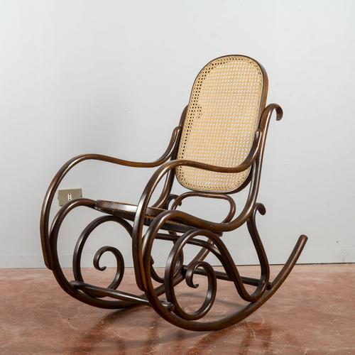 Wood and Straw Rocking Chair in the style of Thonet For Sale - Image 9 of 9