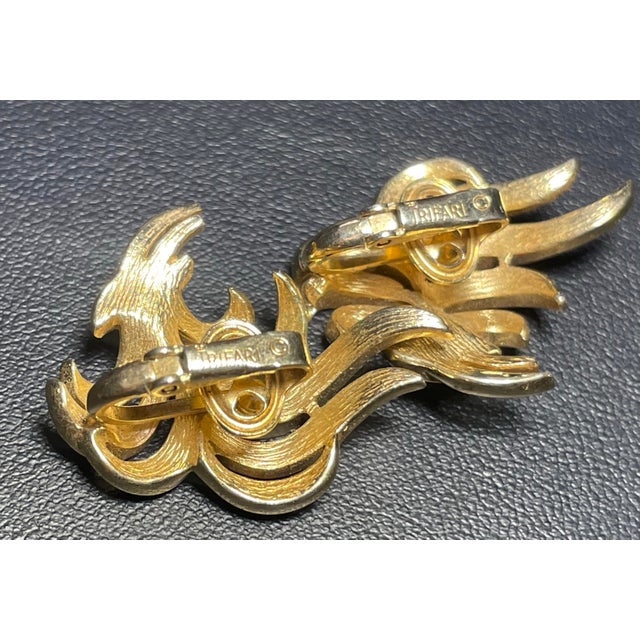 MCM Jewelry by Trifari Golden Cascade Swirl Earrings, Pair For Sale In South Bend - Image 6 of 6