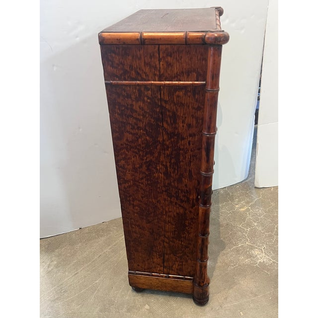 All original rare faux bamboo salesman sample miniature 6 drawer chest. Beautiful piece in great condition. 17.5"W x 9.5"D...