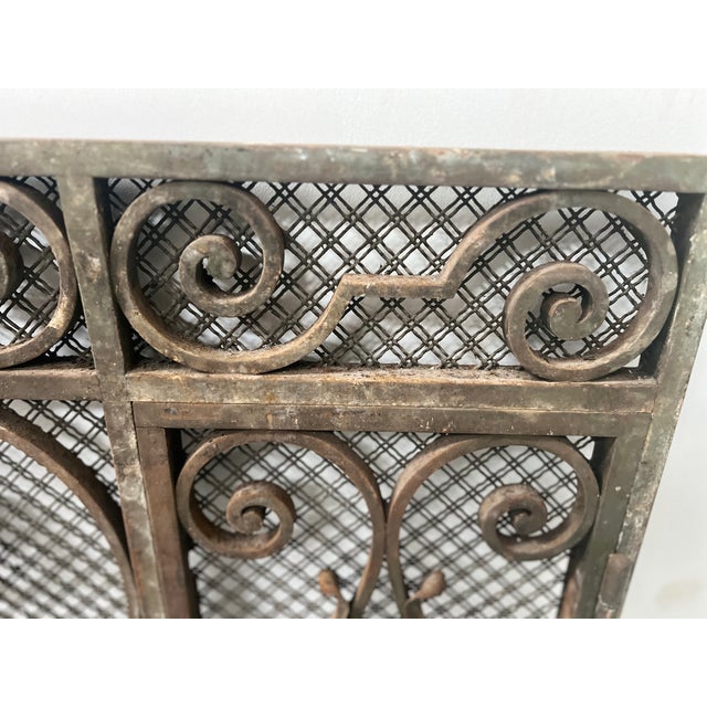 Hammered Wrought Iron Grille, 20th Century For Sale - Image 4 of 11