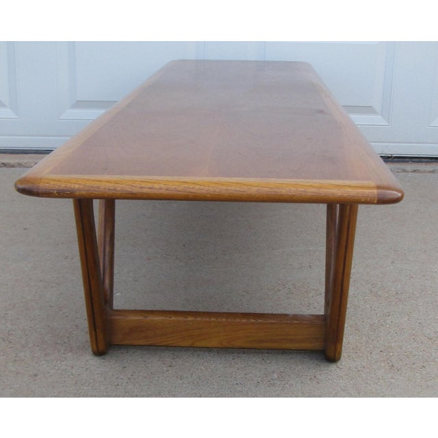 Wood Mid 20th Century Lane Perception Coffee Table Model 908-09 For Sale - Image 7 of 18