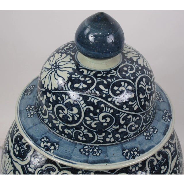 Chinese Grand Blue and White Porcelain Ginger Jar For Sale - Image 10 of 11