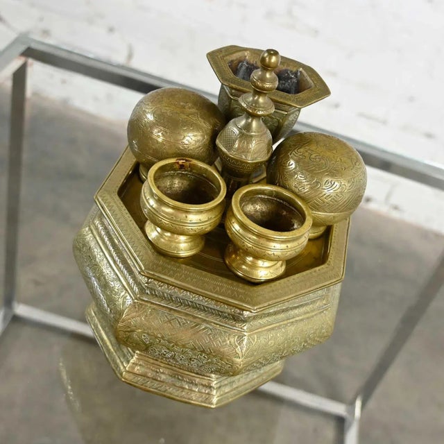 Indian Vintage Objet d'Art East Java Indonesian Brass Tepak Sireh Betel Nut Set 7 Pieces For Sale - Image 3 of 13