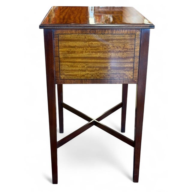 Traditional 1980s Vintage Heirloom by Heritage 2-Drawer End Table Mahogany For Sale - Image 3 of 15