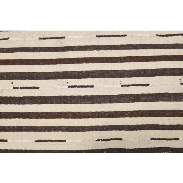 Textile Vintage Turkish Hand-Knotted Wool Cotton Beige Kilim Area Rug For Sale - Image 7 of 11