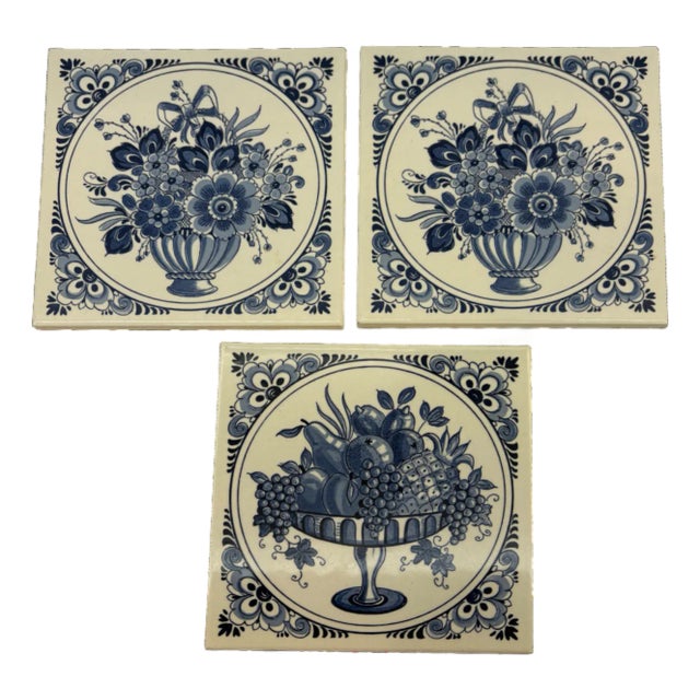 Mid 20th Century Delft Schoonhoven Keramiek Holland Blue and White Floral Tile Trivets - Set of 3 For Sale