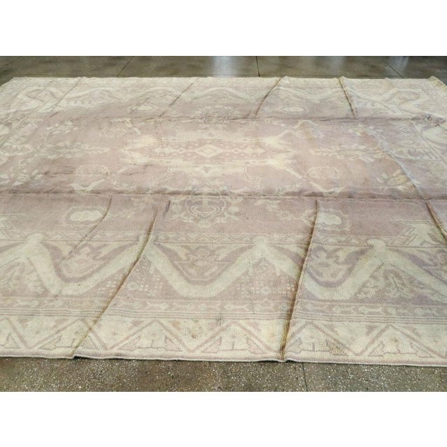 Galerie Shabab Collection Mid-20th Century European Oushak Large Carpet For Sale - Image 4 of 7
