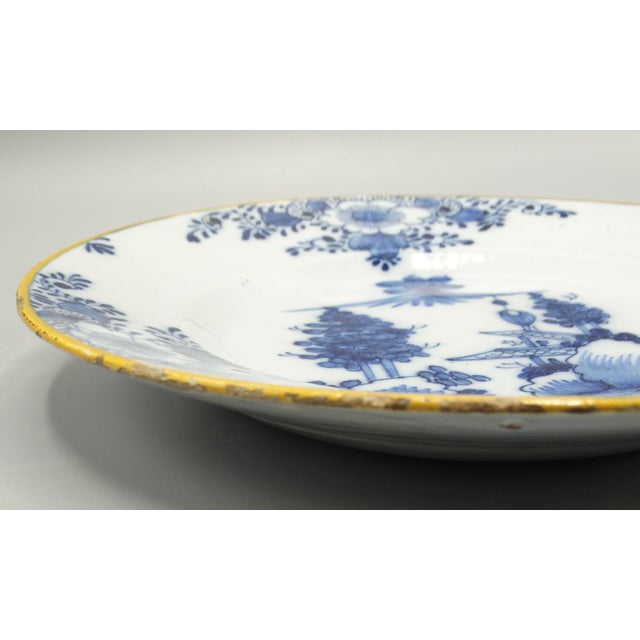 Ceramic 18th-Century Dutch Delft Plates Marked De Klaeuw, a Pair For Sale - Image 7 of 10