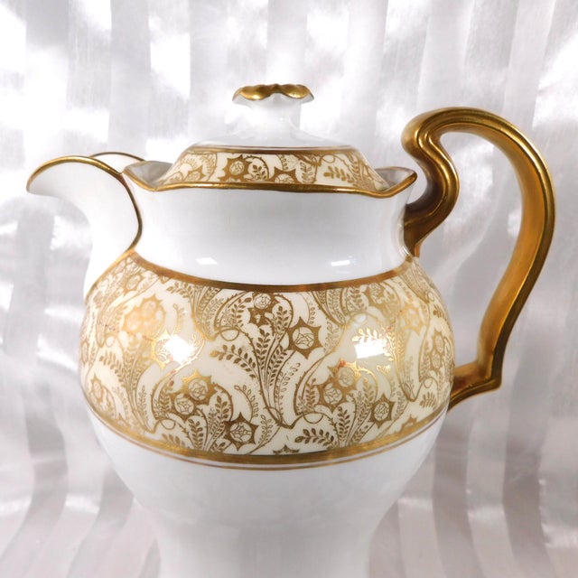 1920s Wa. Adderly Coffee Pot in White With Gold Trim For Sale - Image 4 of 6