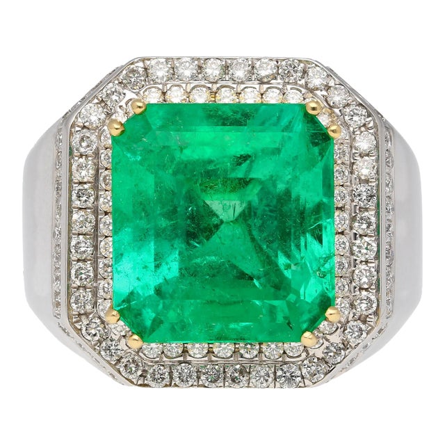 GRS 9.54 Carat Colombian Emerald Insignificant Oil and Diamond Halo Mens Ring, Size 8.5 For Sale