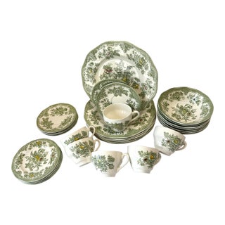 1960s Enoch Wedgwood Tunstall Kent Dinnerware Set- 31 Pieces For Sale