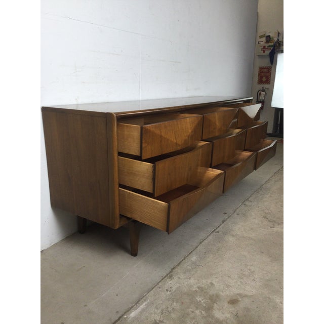 Mid Century Modern Lowboy Dresser With Unique Diamond Front by United Furniture For Sale - Image 13 of 17