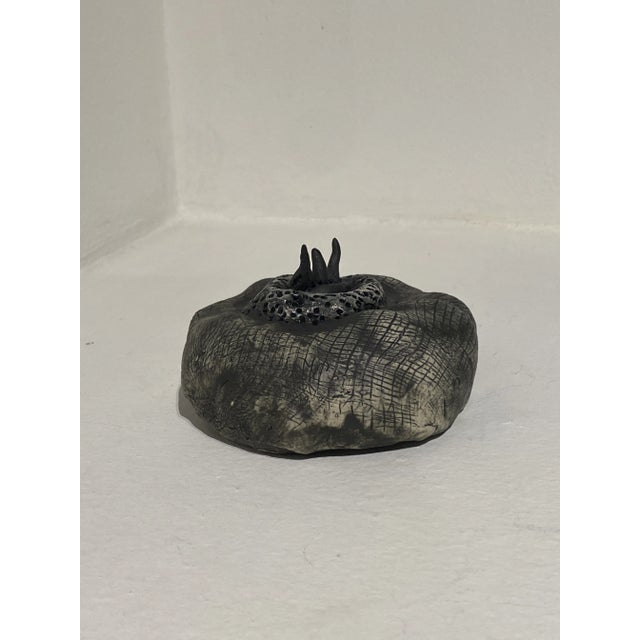 Contemporary Abstract Black and White Ceramic Clay Sculpture by Eileen Braun For Sale - Image 4 of 4