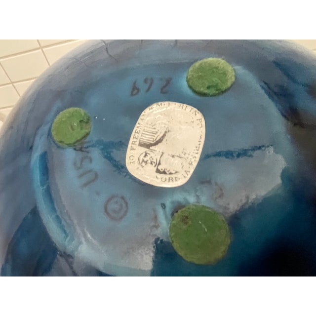 1960s Mid-Century Modern Freeman-McFarlin Peacock Blue Sunflower Ashtray - No. 692 For Sale - Image 5 of 5