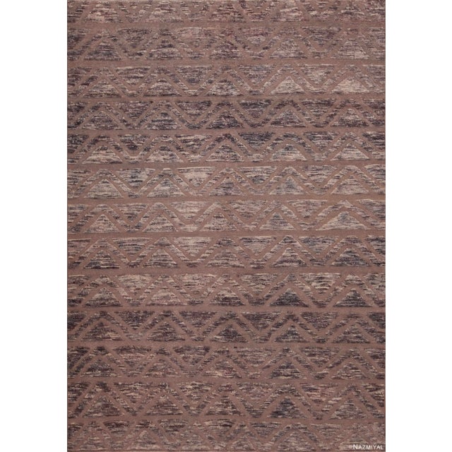 Nazmiyal Collection Chevron Design Modern Rug For Sale