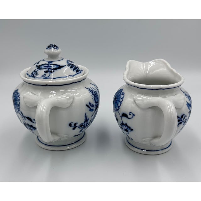 Contemporary Vintage Blue Danube Blue Onion Sugar and Creamer Set Ribbon Hallmark Logo For Sale - Image 3 of 8