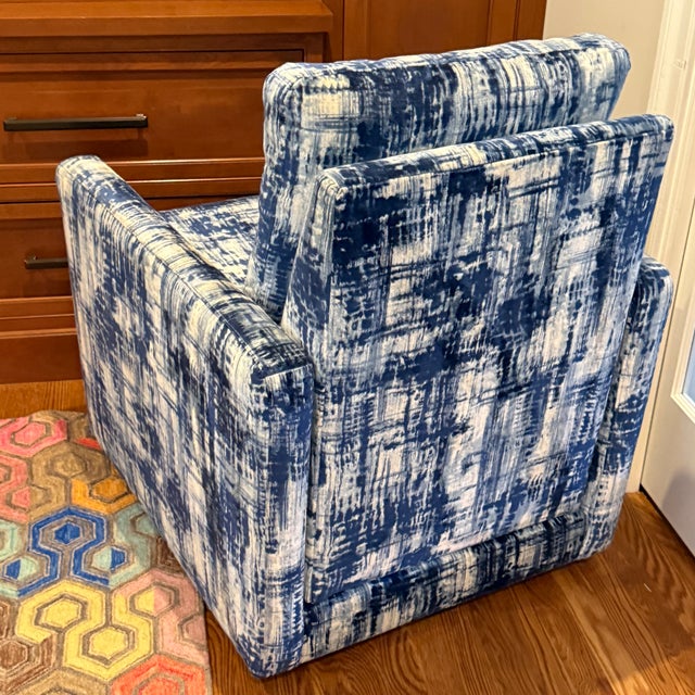 Blue and White Graphic Lee Industries Swivel Recliner For Sale In Washington DC - Image 6 of 9