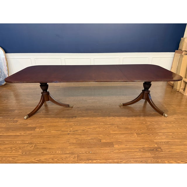 2020s Traditional Georgian Style Banded Mahogany Dining Table by Leighton Hall - Showroom Sample For Sale - Image 5 of 14