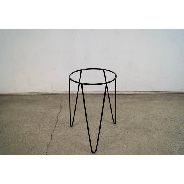 Design Within Reach 1950’s Mid-Century Modern Iron Hairpin Plant Stand For Sale - Image 4 of 10