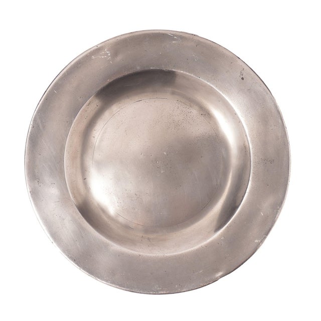 Set of Three Flat Rim Pewter Plates, C. 1775-1800 For Sale - Image 9 of 14