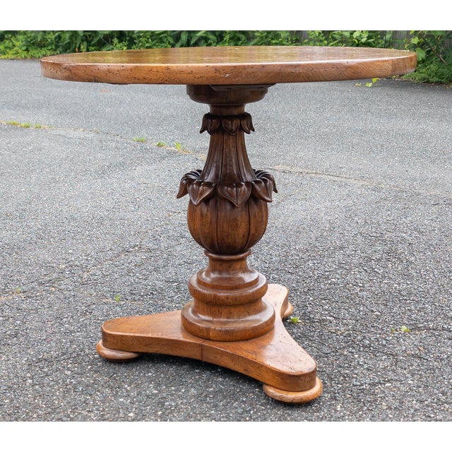 Wood Early 20th Century Italian Walnut Round Occasional Table in Renaissance Revival Style For Sale - Image 7 of 18
