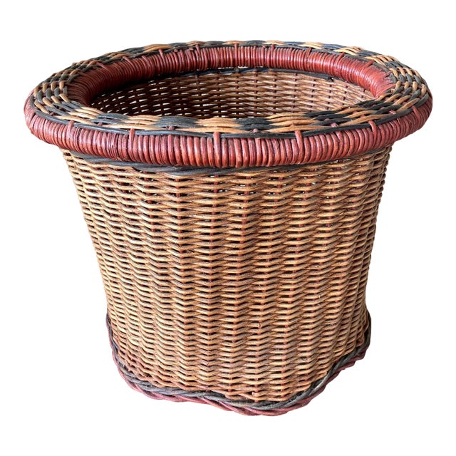 Stylish Late 20th-Century Rattan & Willow Pedestal Base Basket Cachepot For Sale