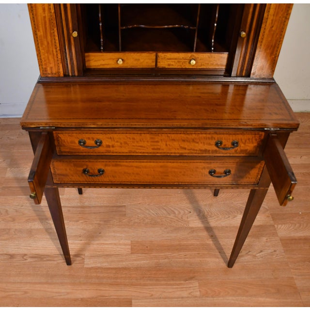Wood 1900s English Hepplewhite Mahogany Inlaid Secretary / Tambour Writing Desk For Sale - Image 7 of 18
