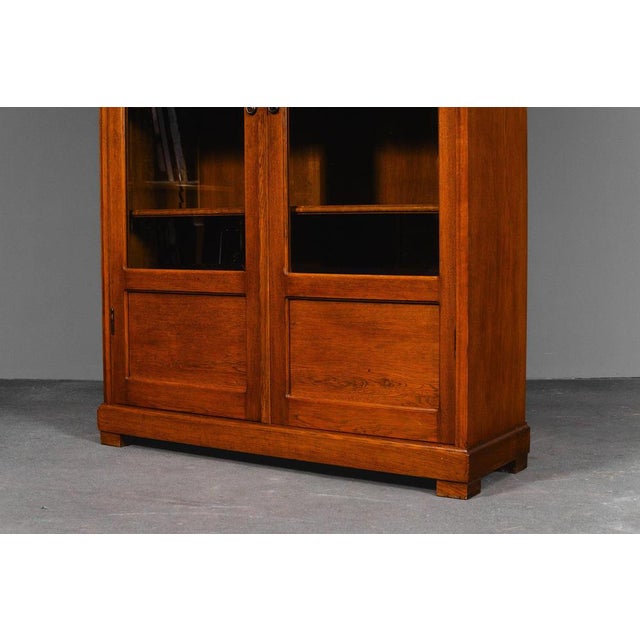 Art Nouveau Bookcase in Solid Oak For Sale - Image 11 of 18