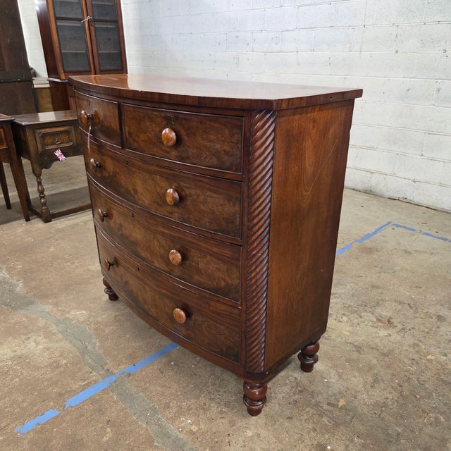 Late 19th Century Georgian Bowfront Mahogany 5 Drawer Chest With Twist Side Supports For Sale - Image 15 of 15