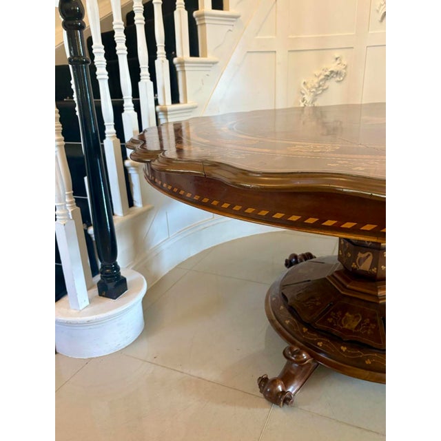 Large Antique Irish Killarney Marquetry Inlaid Yew Wood Centre Table attributed to the Egan Workshop, 1860 For Sale - Image 11 of 18