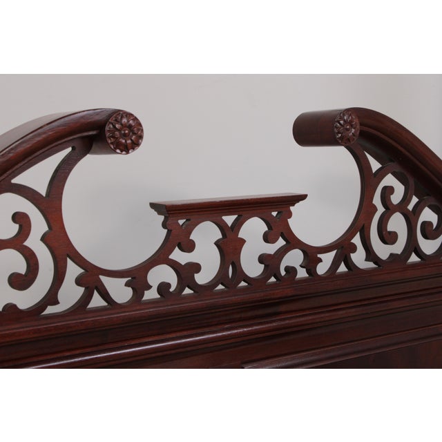 Wood Thomasville Queen Size Mahogany Poster Bed For Sale - Image 7 of 18