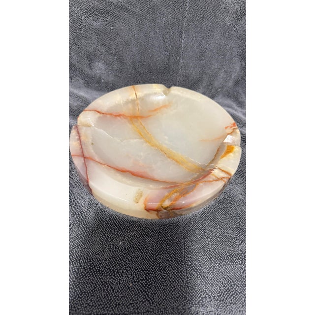 Mid-Century Modern Ashtray - Catchall Vintage Mid Century Banded Onyx Stone Ashtray Pair - Cream & Brown Marbled Catchall, Trinket Dish, Crystals Home Decor Set For Sale - Image 3 of 7