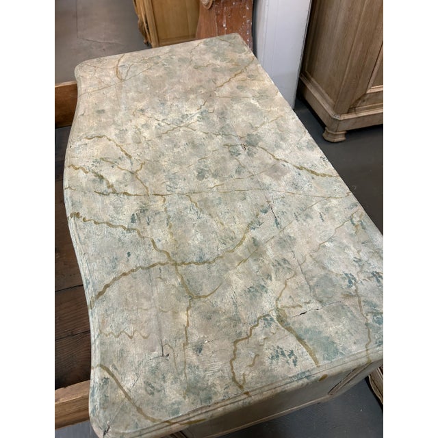 Early 19th Century French Louis Commode Arbalette For Sale - Image 4 of 9