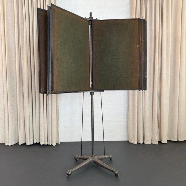 Industrial 1940s Industrial Steel Swinging Multi-Panel Presentation Stand For Sale - Image 3 of 9