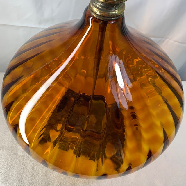 Vintage Mid Century Modern Amber Glass Table Lamp For Sale In Chicago - Image 6 of 6