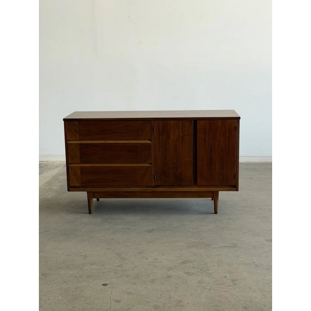 Mid-Century Modern 1960s Compact Walnut Credenza by Basset, Attributed For Sale - Image 3 of 9